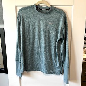 NWOT Nike Dri-fit running cold weather long sleeve shirt